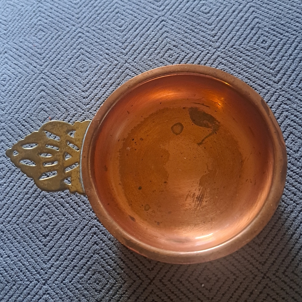 Vintage MCM Copper Guild Porringer/ Trinket Dish With Brass Handle